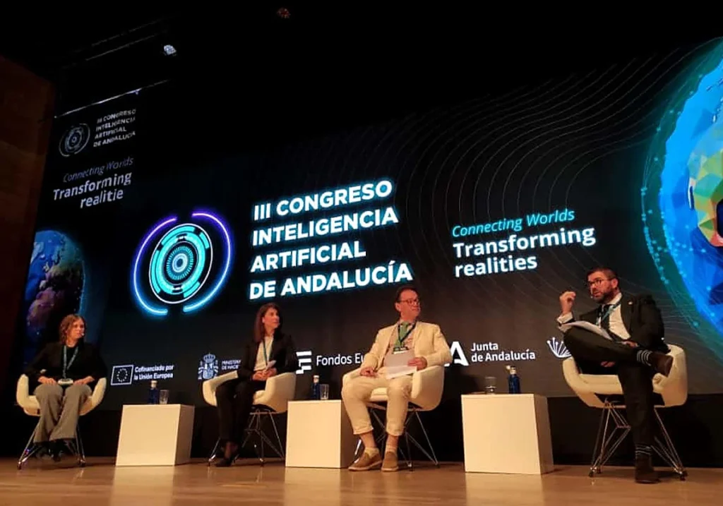 Olga García-Minguillán López, Sonia Pérez Romero, Francisco Javier Cobo y Alfonso Peralta Gutiérrez resuelven dudas sobre la RIA. Amanda Martínez