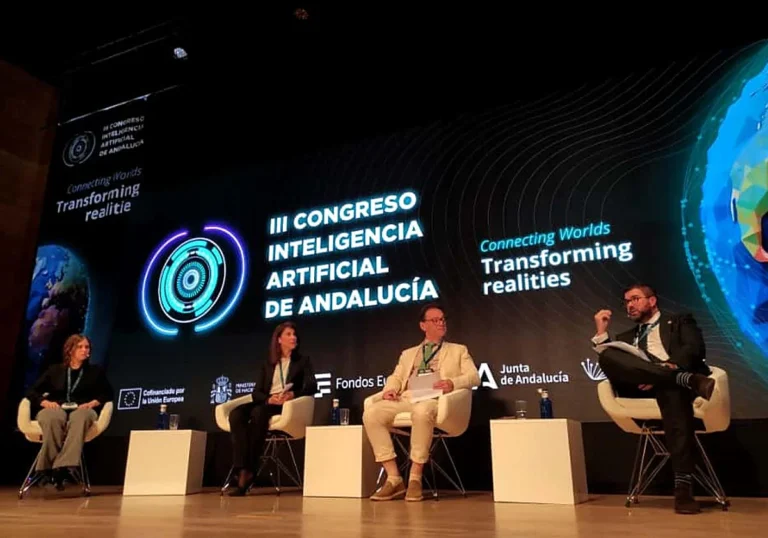 Olga García-Minguillán López, Sonia Pérez Romero, Francisco Javier Cobo y Alfonso Peralta Gutiérrez resuelven dudas sobre la RIA. Amanda Martínez